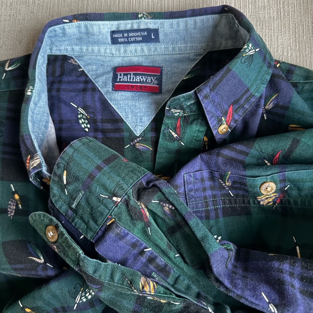 VTG Men's Green Plaid Shirt with Fishing Lures